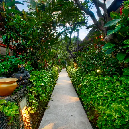 Kuta Seaview Beach Resort